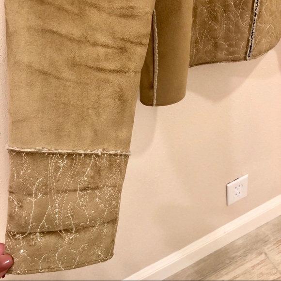 Ralph Lauren Suede Sherpa Lined Embroidered Coat - Picture 4 of 8